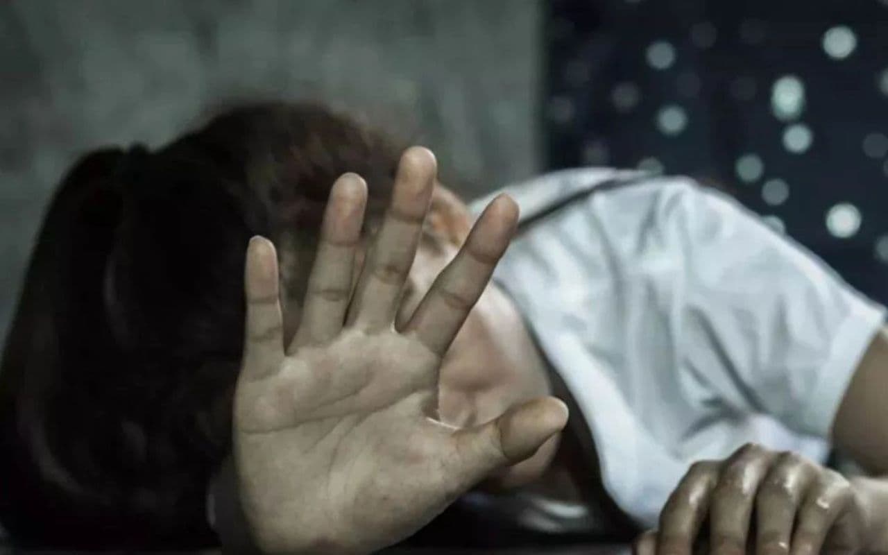 Bihar: गंगा सतलज एक्सप्रेस से नाबालिग लड़की लापता, फोन पर बोली- पापा नीचे वाले लड़कों से डर लग रहा