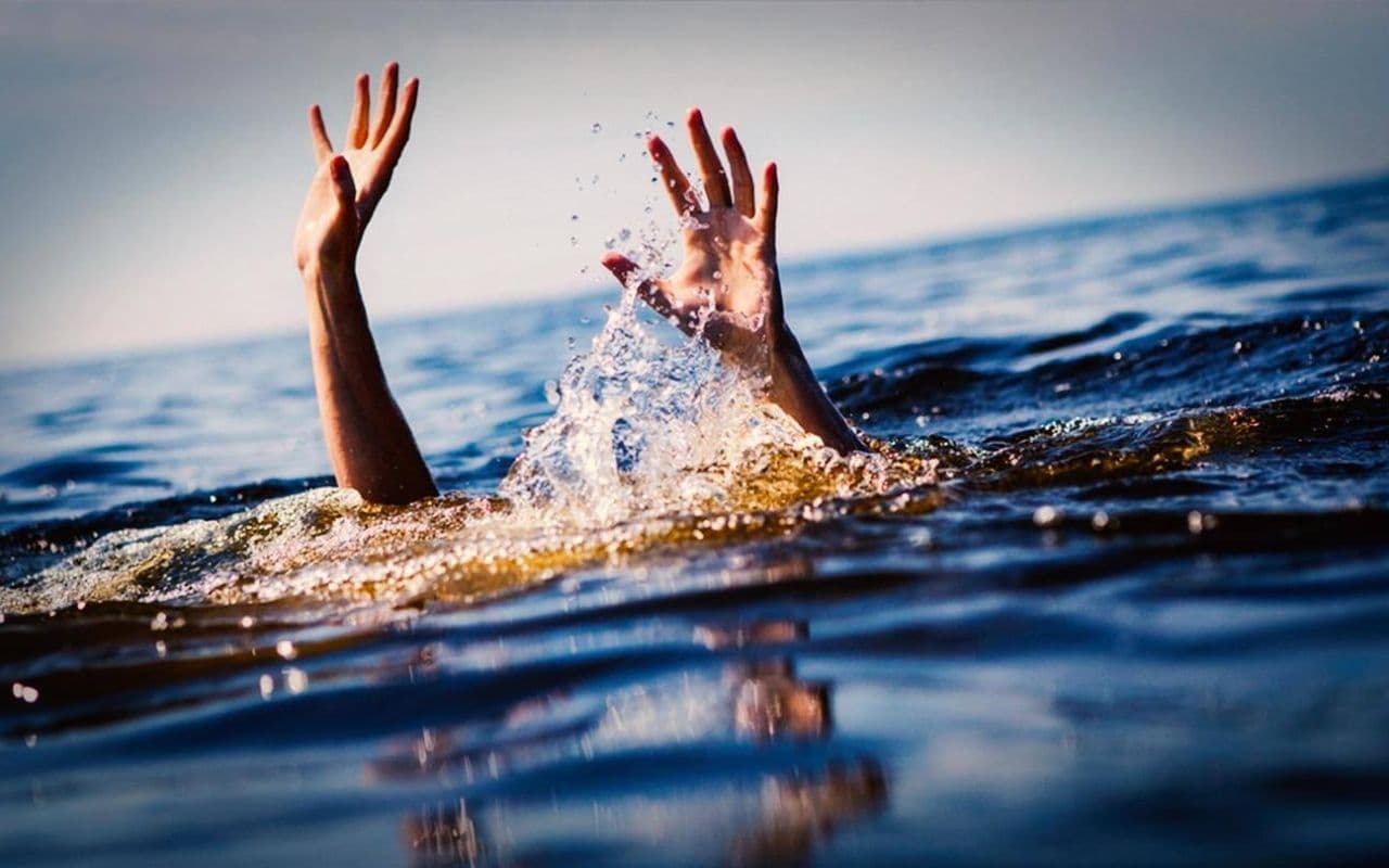 जितीया के मौके पर नदी में नहाने गई थी तीन बहनें, तीनों की डूबने से मौत, गांव में पसरा मातम