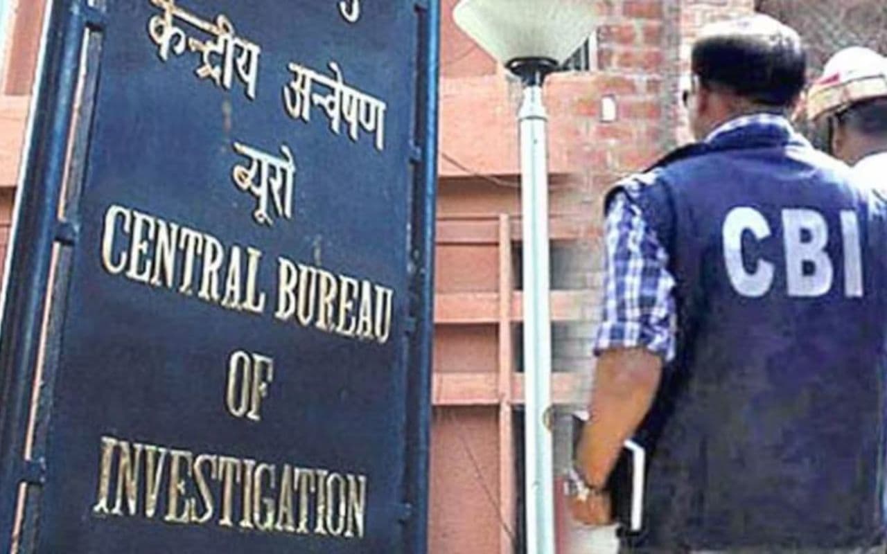 NEET UG 2024 पेपर लीक केस में CBI ने 6 पर दायर की चार्जशीट, किए कई बड़े खुलासे