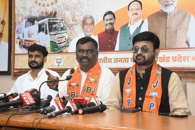 JSSC CGL Exam: 'बेच दी गईं नौकरियां' पेपर लीक के आरोपों पर बीजेपी नेता अमर बाउरी ने हेमंत सरकार पर लगाये गंभीर आरोप