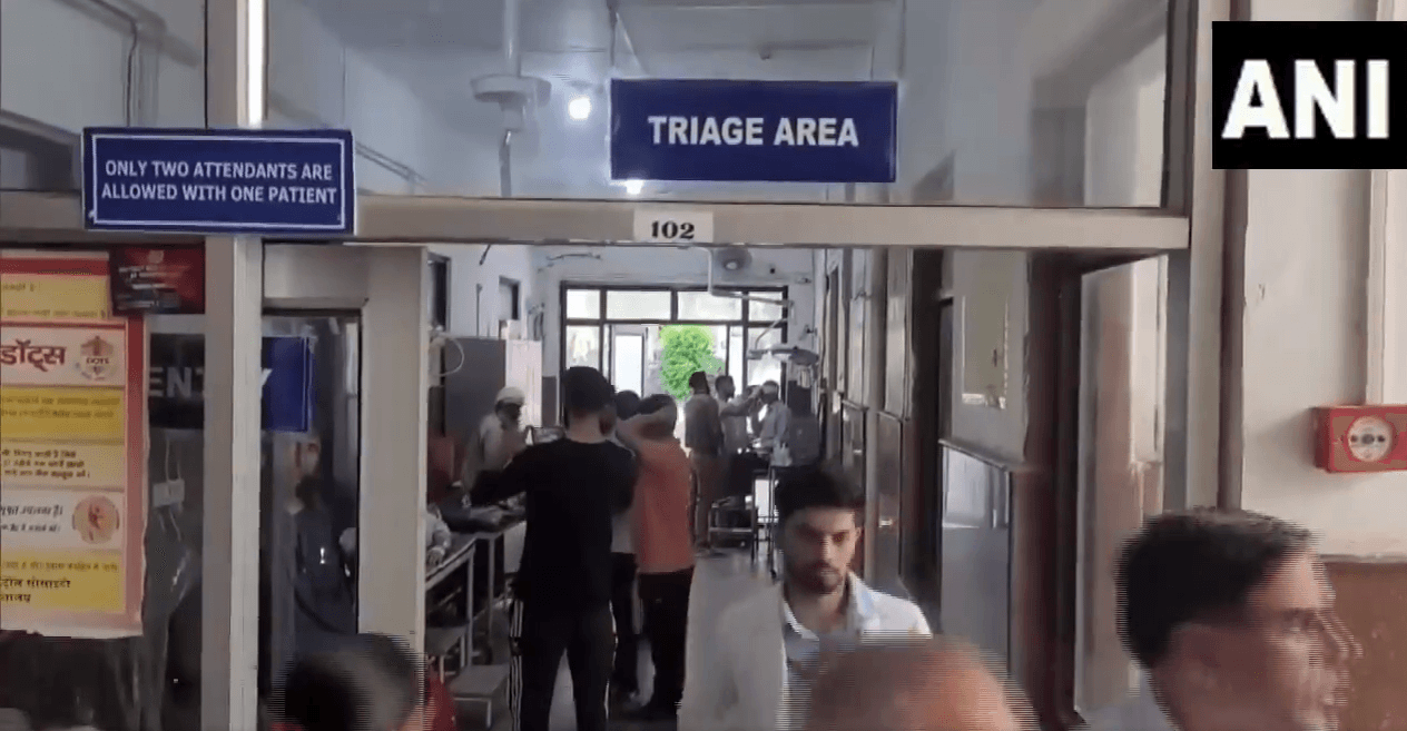 Road Accident: मध्य प्रदेश में ट्रक और ऑटो की टक्कर, हादसे में 7 लोगों की मौत, जम्मू कश्मीर में पोल ड्यूटी में लगा वाहन दुर्घटनाग्रस्त