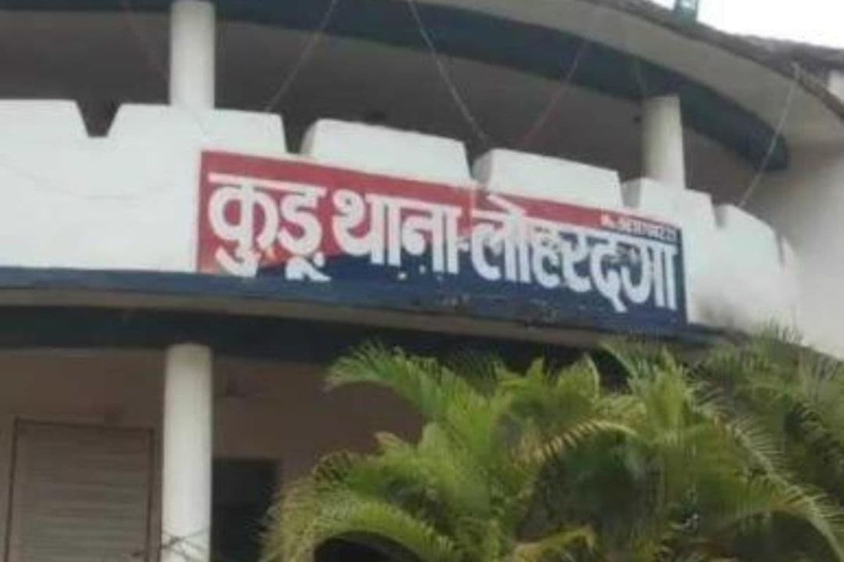 लोहरदगा : अगले महीने होने वाली थी शादी, ससुराल में फंदे से लटकता मिला शव