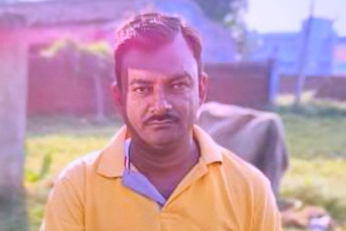 Jharkhand News: गिरिडीह में NH मुख्य सड़क के किनारे युवक का शव बरामद, परिजनों ने जतायी हत्या की आशंका