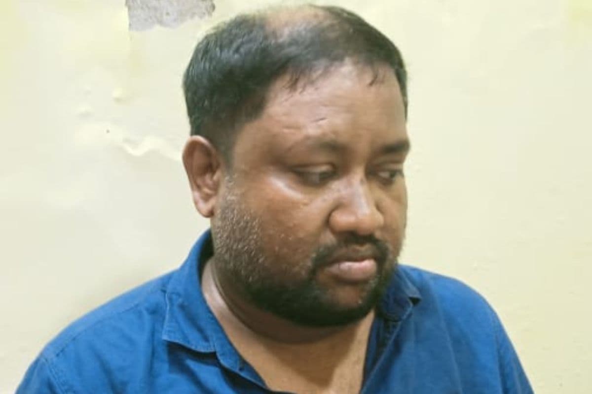 Jharkhand News: ACB की बड़ी कार्रवाई, RTO कार्यालय का क्लर्क 6 हजार रुपये रिश्वत लेते गिरफ्तार