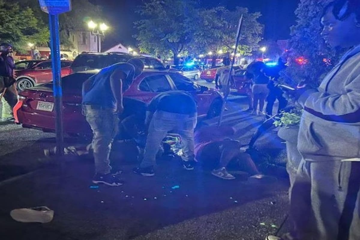 America: अमेरिका में भीषण गोलीबारी, 4 की मौत कई लोग घायल