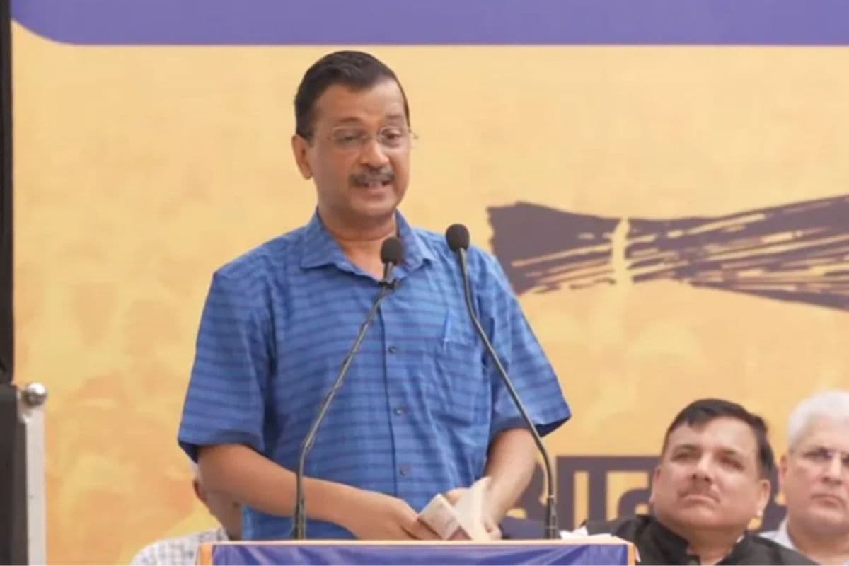 केजरीवाल के भरोसे आम आदमी पार्टी, पढ़ें प्रभु चावला का यह विशेष आलेख