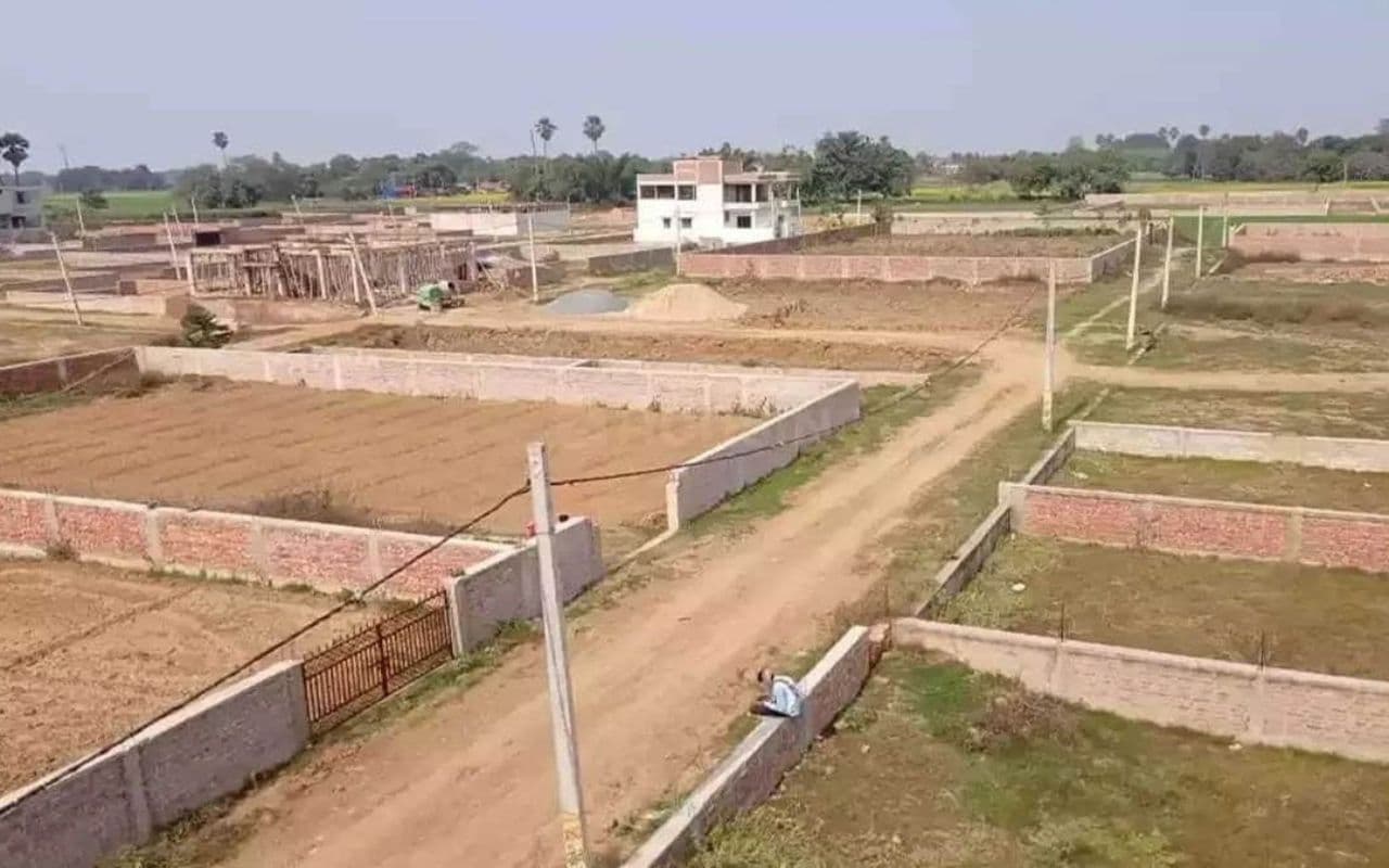 धनतेरस पर जमीन व फ्लैट की रजिस्ट्री से 2.38 करोड़ का मिला राजस्व, 19 फ्लैट का हुआ निबंधन