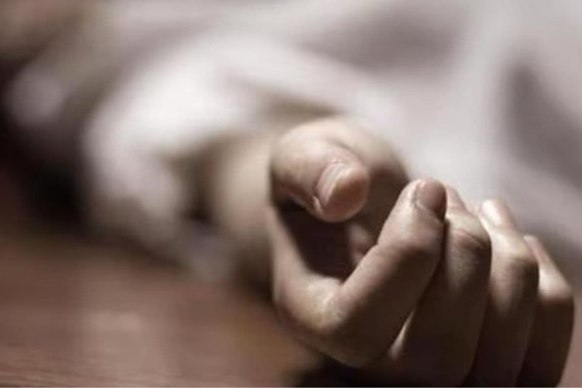 Chhattisgarh News: कांग्रेस नेता ने पूरे परिवार के साथ जहर खाकर दे दी जान, सामूहिक आत्महत्या से दशहत