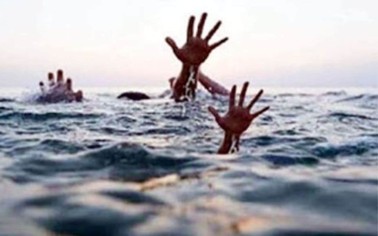 Darbhanga News: कोसी नदी में बड़ा नाव हादसा, किशोरी हुई लापता