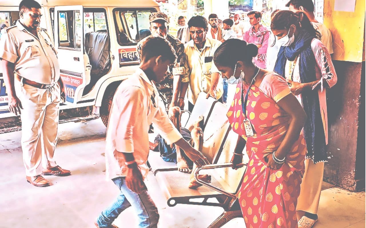 Gaya News: बारिश के बाद तेज धूप से बढ़ रही बीमारियां, अस्पतालों में रोजाना पहुंच रहें 1200 मरीज