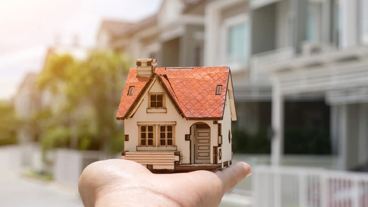 Vastu Tips: वास्तु के अनुसार नए घर में किस रंग का पेंट होता है शुभ, जानिए