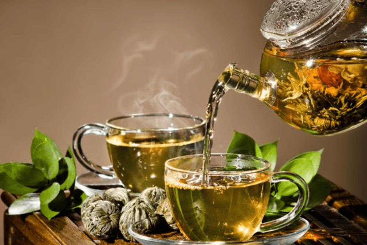 Giloy Kadha Recipe for Monsoon: मानसून में आपके परिवार का ख्याल रखेगा ये गिलोय का काढ़ा