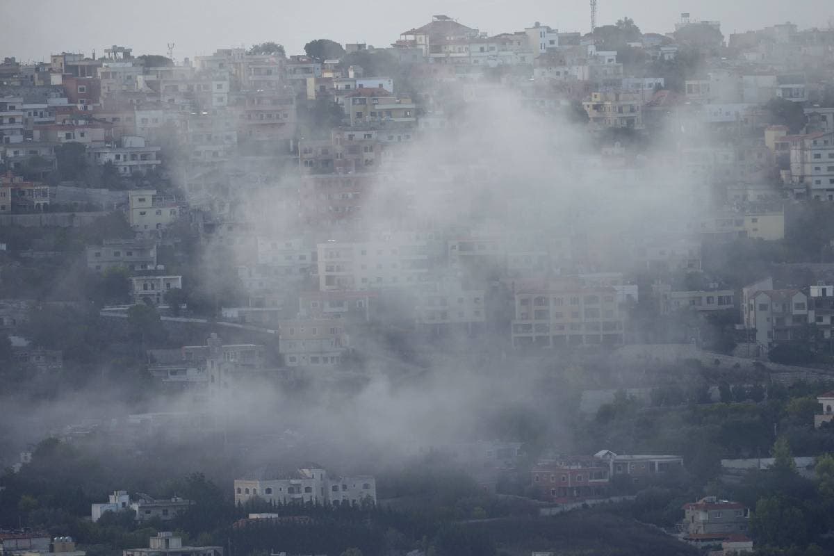 Israel Attack on Lebanon : जल्दी बिल्डिंग खाली करो, इतना कहने के बाद इजराइल ने हिज्बुल्ला के ठिकानों पर बरसाए बम