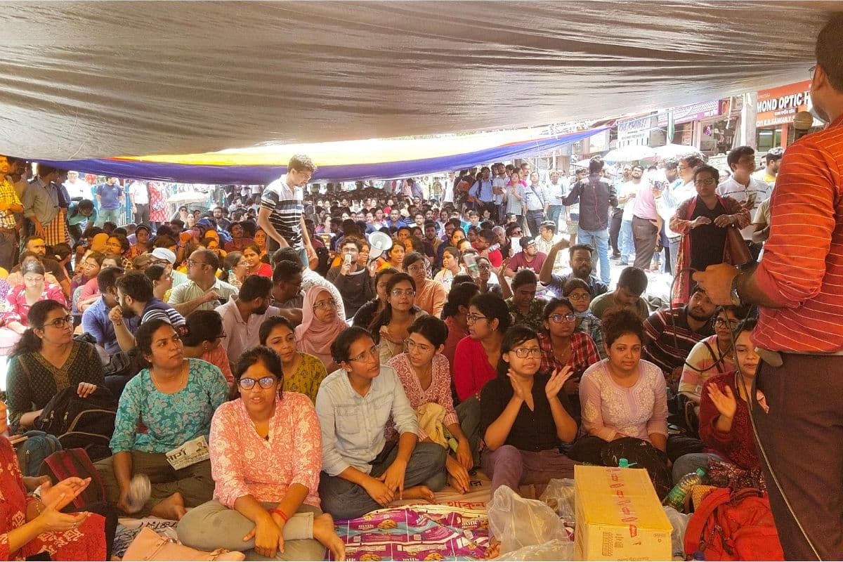 Kolkata Doctor Murder : ममता बनर्जी से नहीं बनी बात, जूनियर डाॅक्टरों ने राष्ट्रपति और प्रधानमंत्री से लगाई गुहार