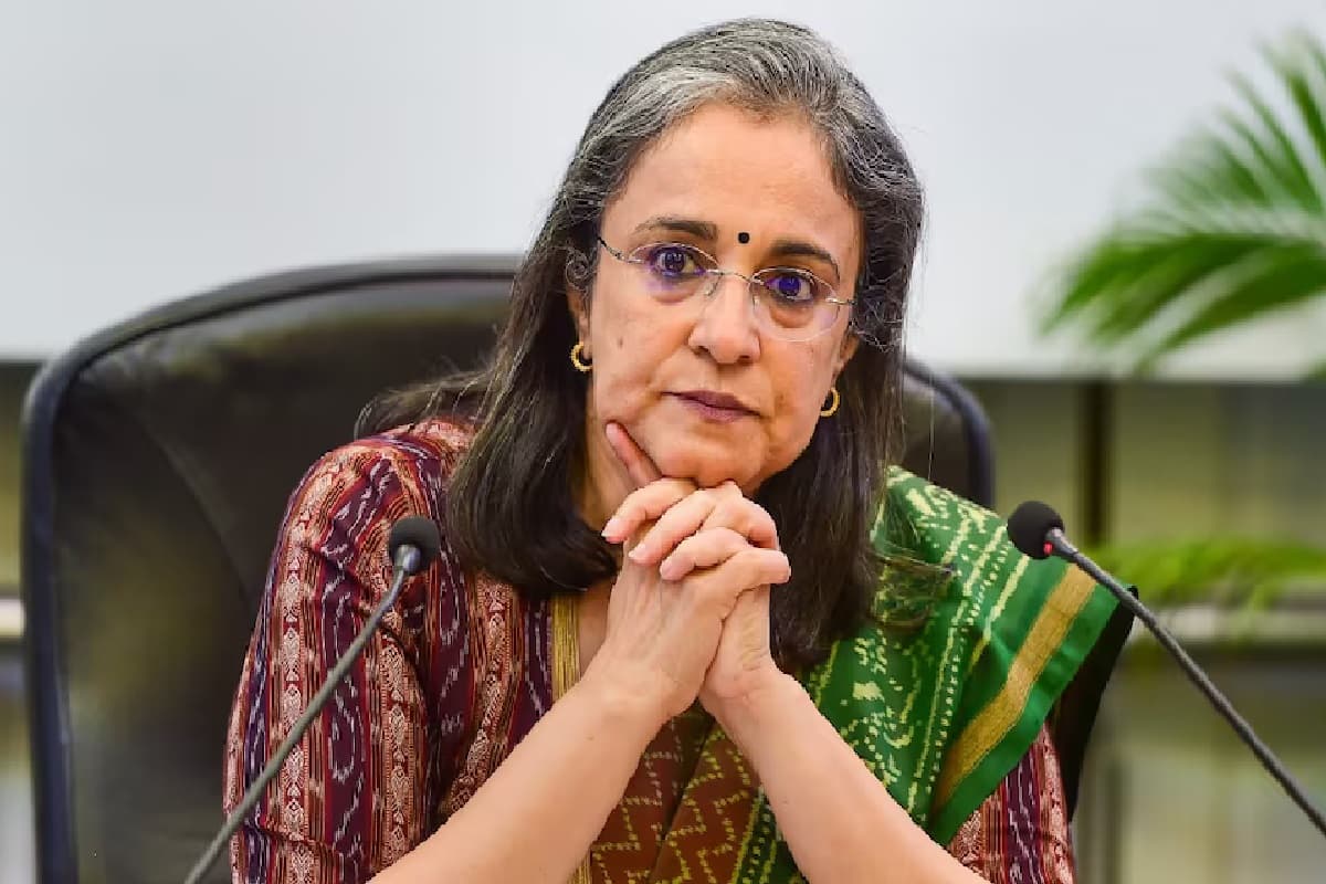 लिस्टेड कंपनियों को अलग-अलग एक्सचेंजों में नहीं करनी पड़ेगी फाइलिंग, सेबी चीफ ने कही ये बात