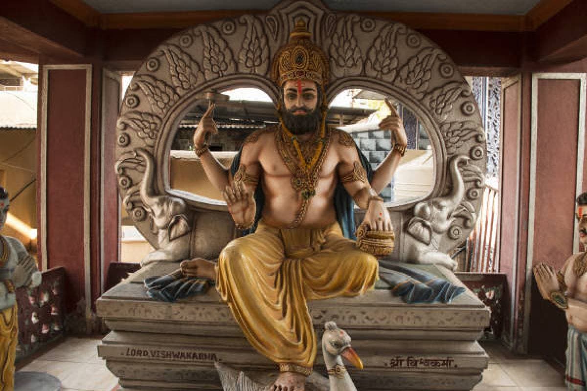 Vishwakarma Puja 2024: आज या कल कब है विश्वकर्मा पूजा, जानें सही तारीख और अपनों को भेजें शुभकामना संदेश