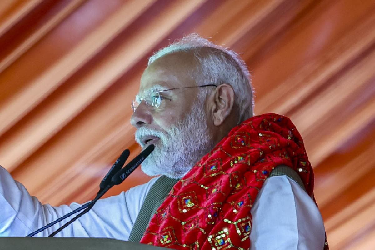पीएम नरेंद्र मोदी ने ‘पीएम विश्वकर्मा’ योजना के लाभुकों से बात करने के बाद कहा- कांग्रेस को गणपति पूजा से चिढ़