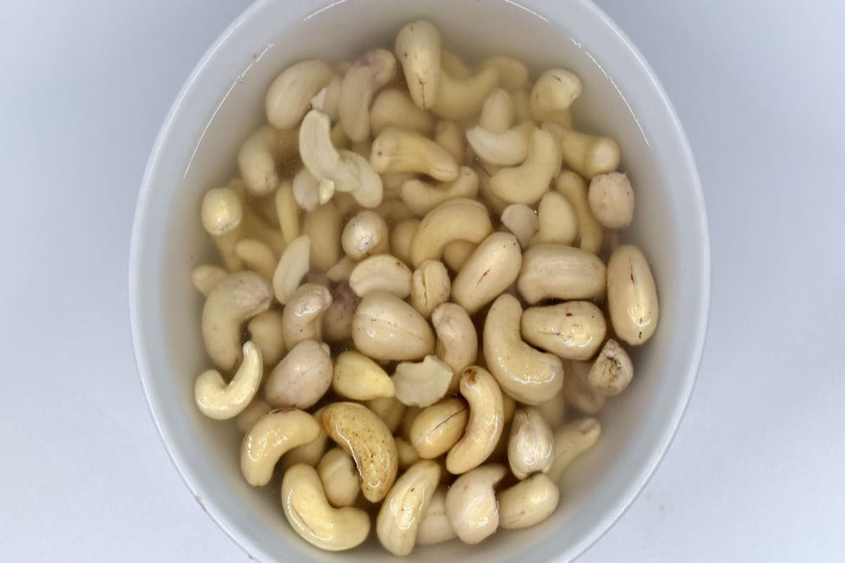 Soaked Cashews Benefits: काजू को भिगोकर खाने के ये हैं 5 गजब के फायदे
