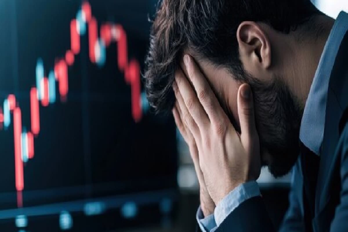 शेयर बाजार में भूचाल, 203 अंक लुढ़का सेंसेक्स