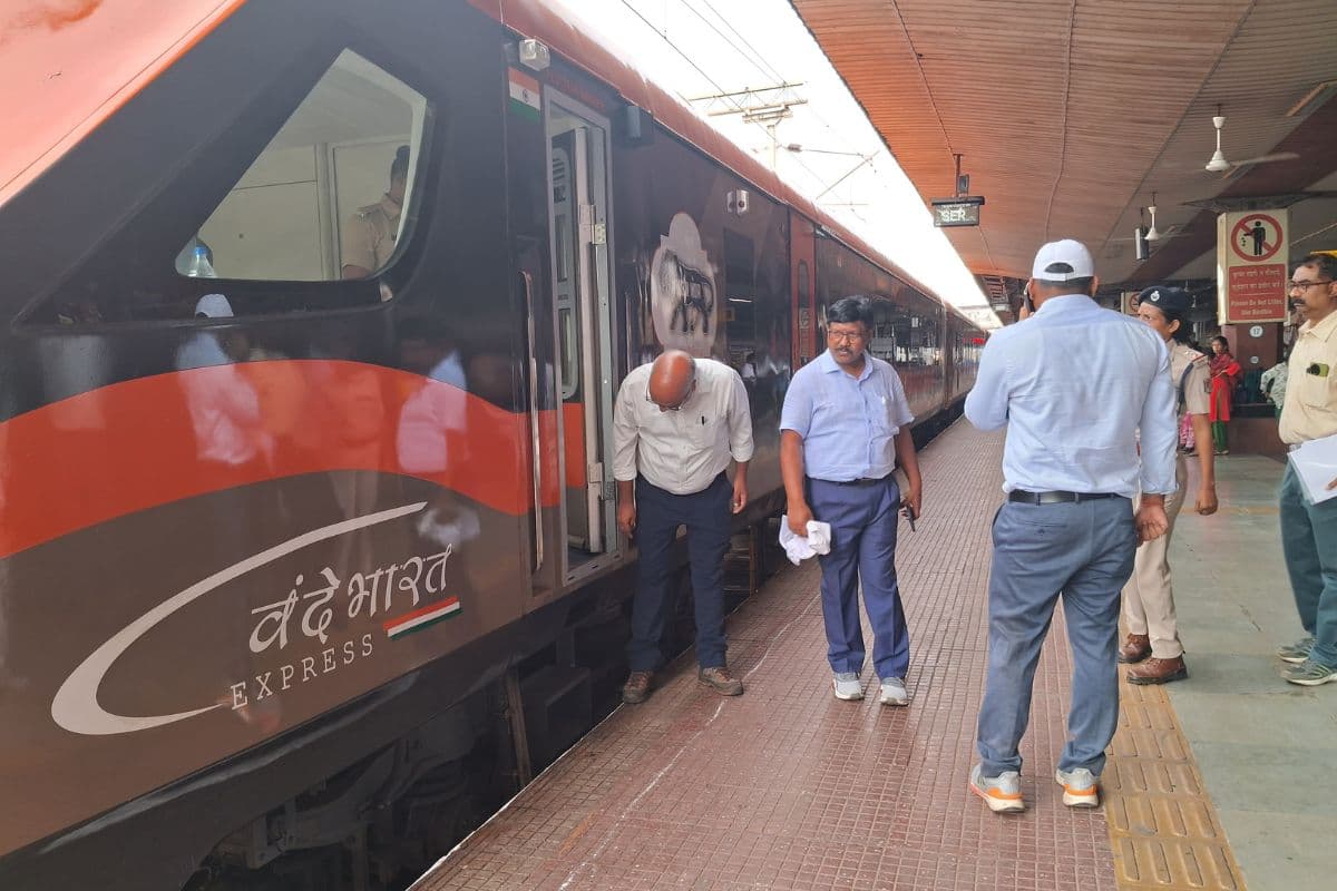 Tata Patna Vande Bharat Express: टाटा-पटना वंदे भारत एक्सप्रेस का ट्रायल सफल, पीएम नरेंद्र मोदी दिखाएंगे हरी झंडी