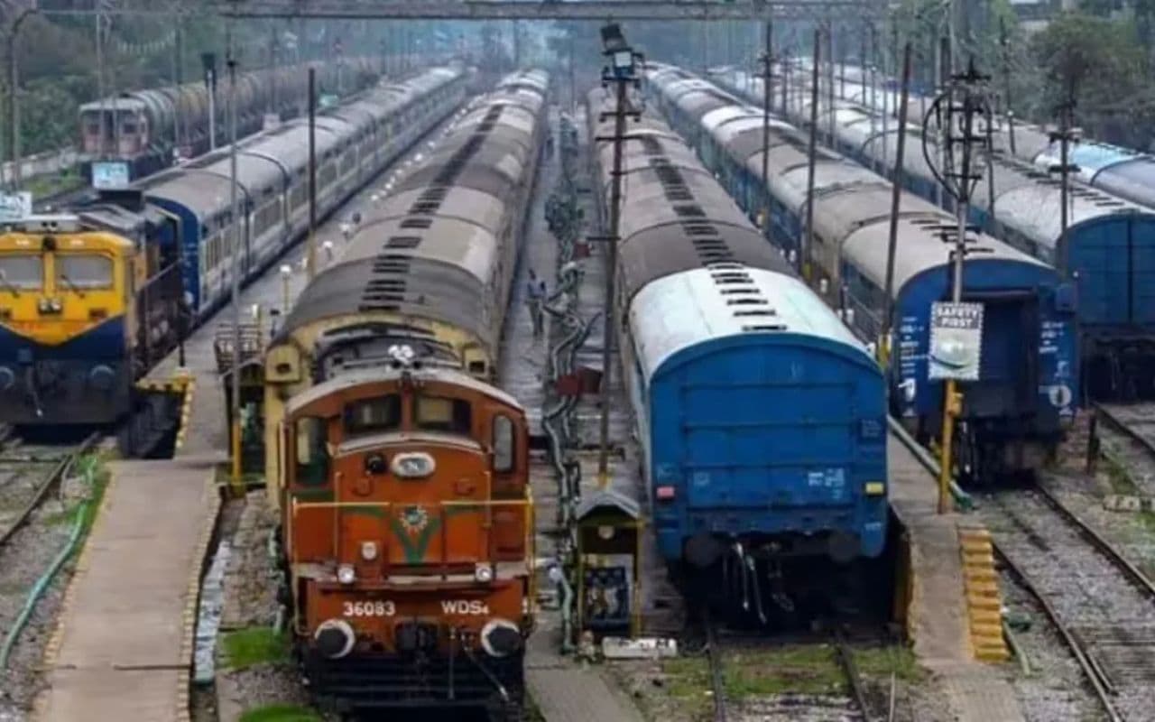 Trains Cancelled: बिहार से देश के इस हिस्से में चलने वाली 31 ट्रेनें 8 अक्तूबर तक रद्द, 5 गाड़ियों के रूट बदले, देखें लिस्ट