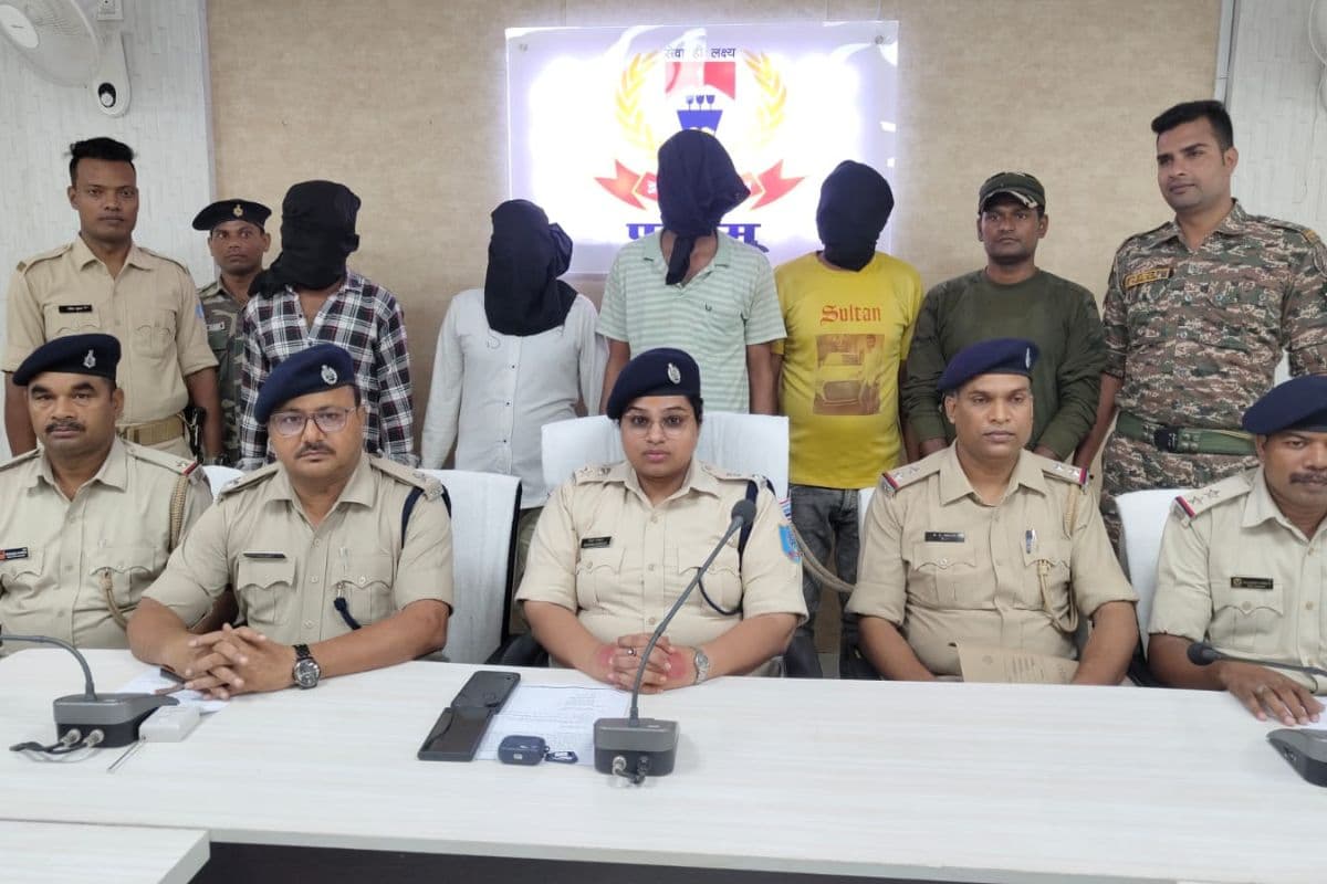 Kidnapping In Palamu: पलामू पुलिस ने 2 घंटे के अंदर सुलझाया अपहरण का मामला, दो बच्चों को कराया मुक्त