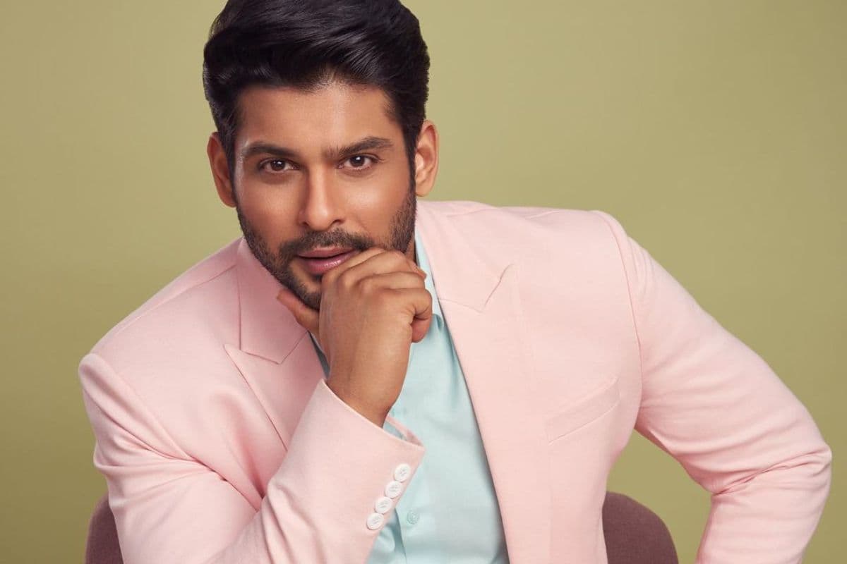 Sidharth Shukla Death Anniversary: एक्टर नहीं इंटीरियर डिजाइनर बनना चाहते थे सिद्धार्थ, करण जौहर की इस फिल्म से किया था बॉलीवुड डेब्यू