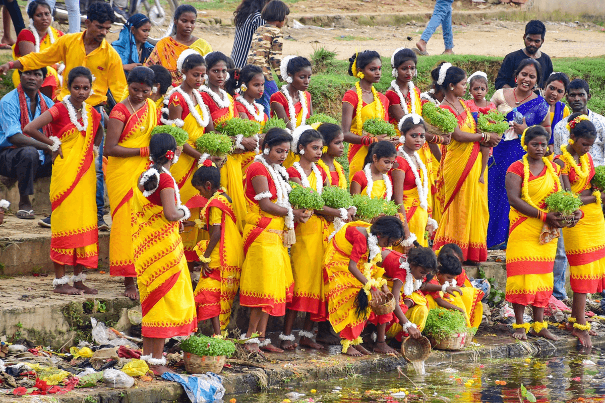 Karma Puja 2024 Wishes: करमा पूजा महत्व, तिथि और शुभकामनाएं, भाई-बहन के रिश्ते को मजबूत बनाएं