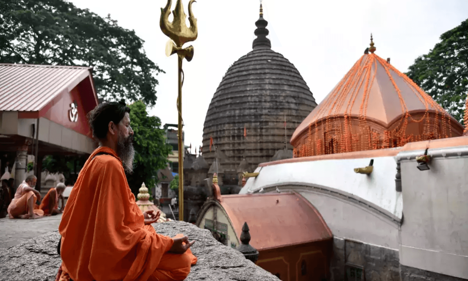 Kamakhya Temple: अघोरियों की प्रिय जगह, तंत्र-मंत्र साधना और आध्यात्मिक रहस्यों का केंद्र कामाख्या मंदिर
