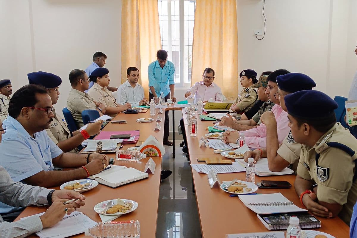 Jharkhand News: विधानसभा चुनाव से पहले झारखंड-बिहार बॉडर पर बढ़ेगी चौकसी, पुलिस का प्लान तैयार