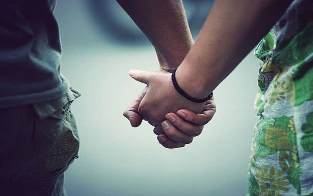 Bihar: तीन बच्चों की मां प्रेमी संग हुई थी फरार, आधार कार्ड ने खोल दिया पोल