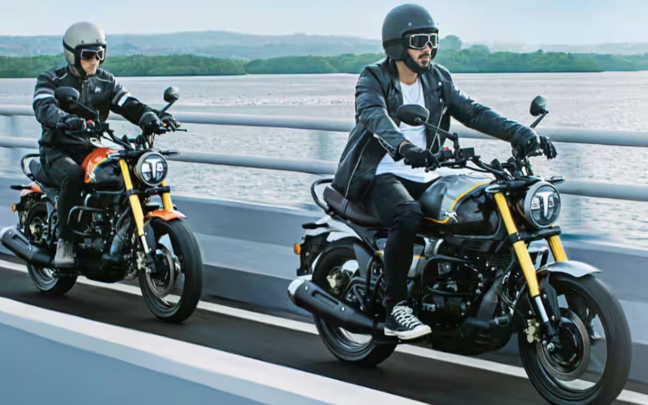 इस फेस्टिव सीजन गहर ले आयें TVS Ronin, कंपनी ने प्राइस में 15,000 की कटौती की