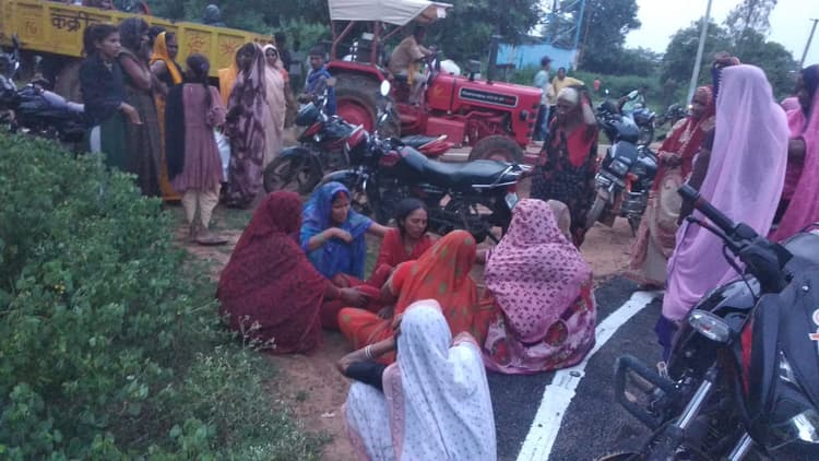 Bihar News: भभुआ में वज्रपात से चचेरे भाई-बहन की मौत, एक किशोरी घायल