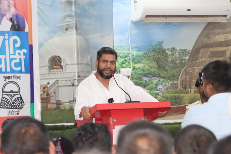 Bihar Politics: तेजस्वी की राह पर मुकेश सहनी, 1 अक्टूबर से शुरू करेंगे यात्रा, चुनाव से पहले कसी कमर