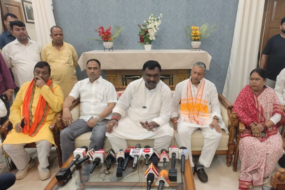 Jharkhand Politics: उत्पाद सिपाही बहाली में मौत को अमर बाउरी ने बताया हेमंत सोरेन सरकार का नरसंहार