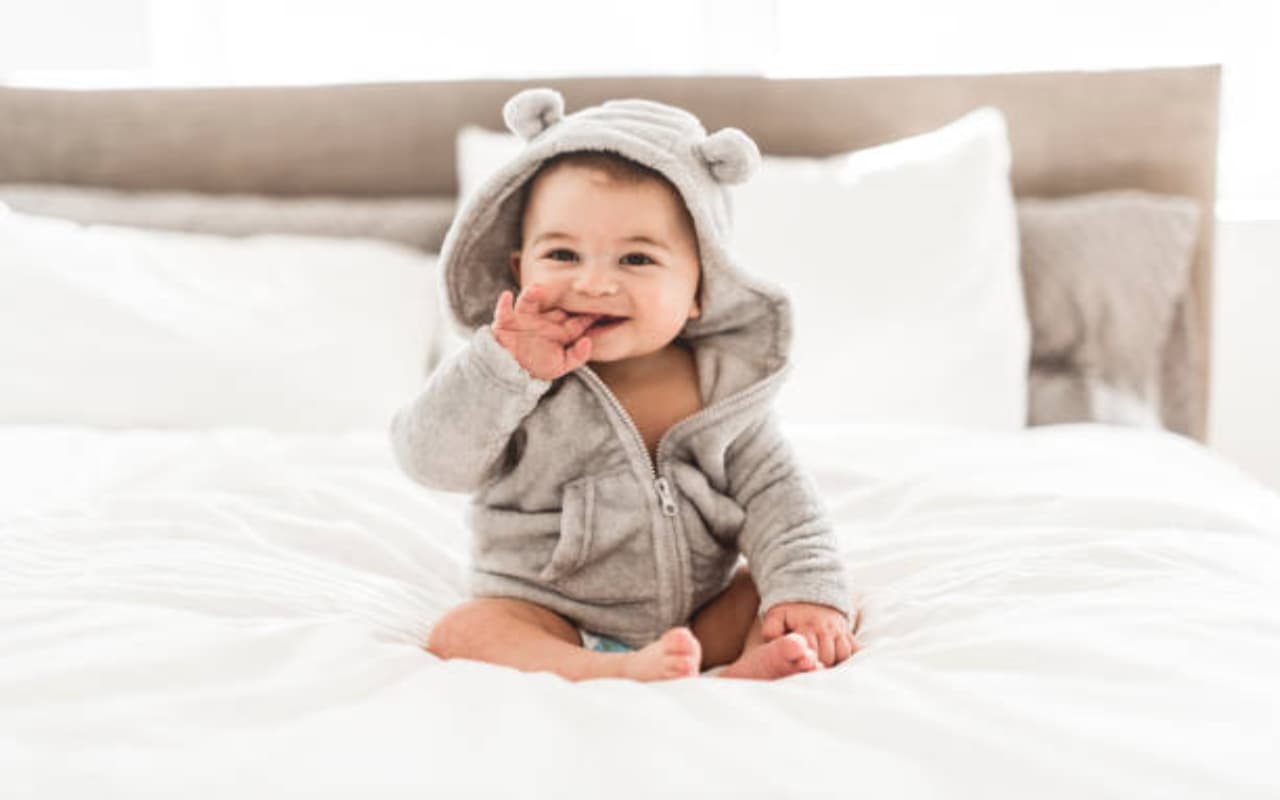 Baby Names: आपके प्यारे से बेटे पर खूब जचेंगे ये क्यूट और यूनिक नाम, सुनने वाले भी करेंगे तारीफ