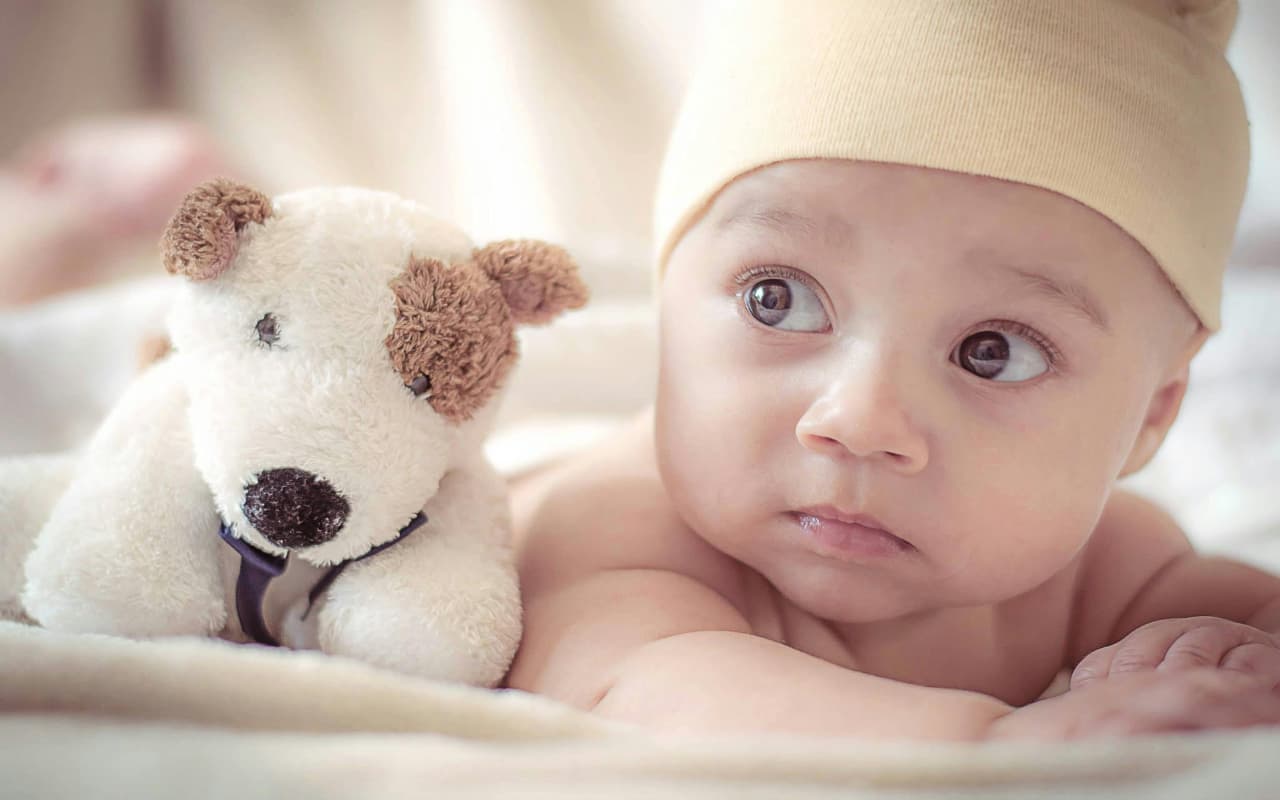 Baby Names: अपने लाडले के लिए चुनें वेद पुराणों से प्रेरित खूबसूरत नाम, यहां जानें अर्थ