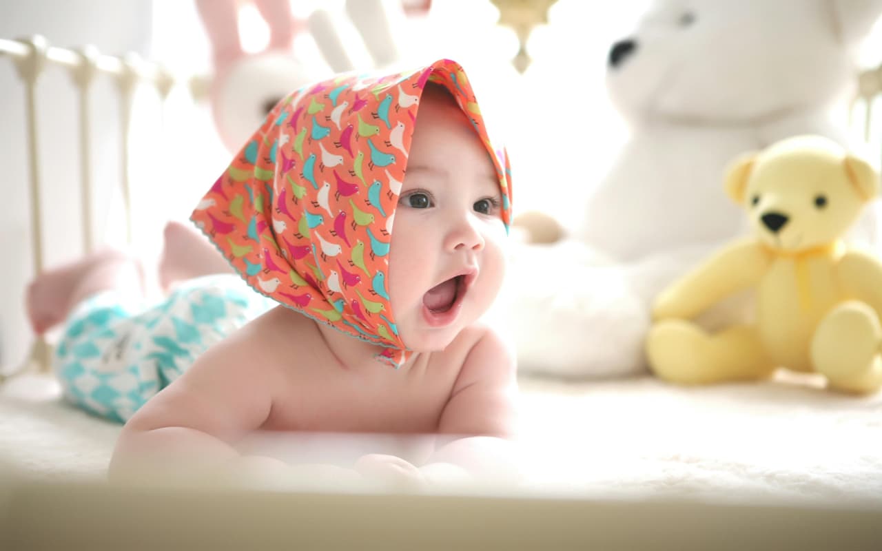Baby Names: आपकी नन्ही सी जान के लिए ये हैं कुछ बेहद ही प्यारे और खूबसूरत नाम, देखें लिस्ट