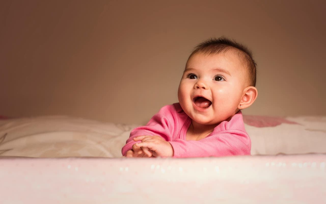 Baby Names: अपने प्यारे से बेटे के लिए यहां से चुनें वेद-पुराणों से जुड़े नाम, संसार में मिलेगा सम्मान