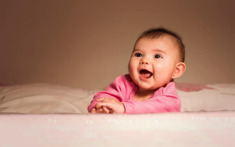 Baby Names: अपने प्यारे से बेटे के लिए यहां से चुनें वेद-पुराणों से जुड़े नाम, संसार में मिलेगा सम्मान