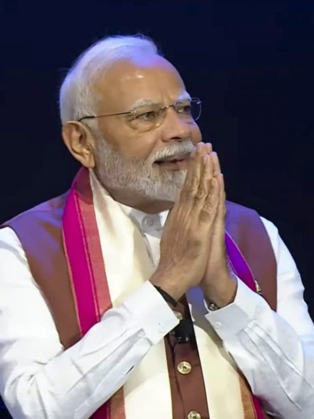 आदिवासियों को पीएम मोदी ने दी 83 हजार करोड़ की सौगातें