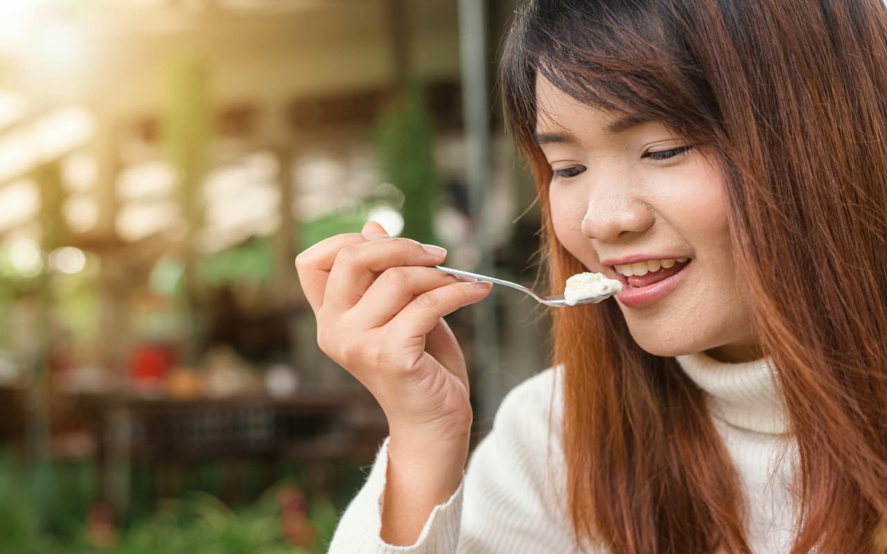 Lifestyle Tips: दही के साथ भूलकर भी इन चीजों का न करें सेवन, सेहत को होगा बड़ा नुकसान