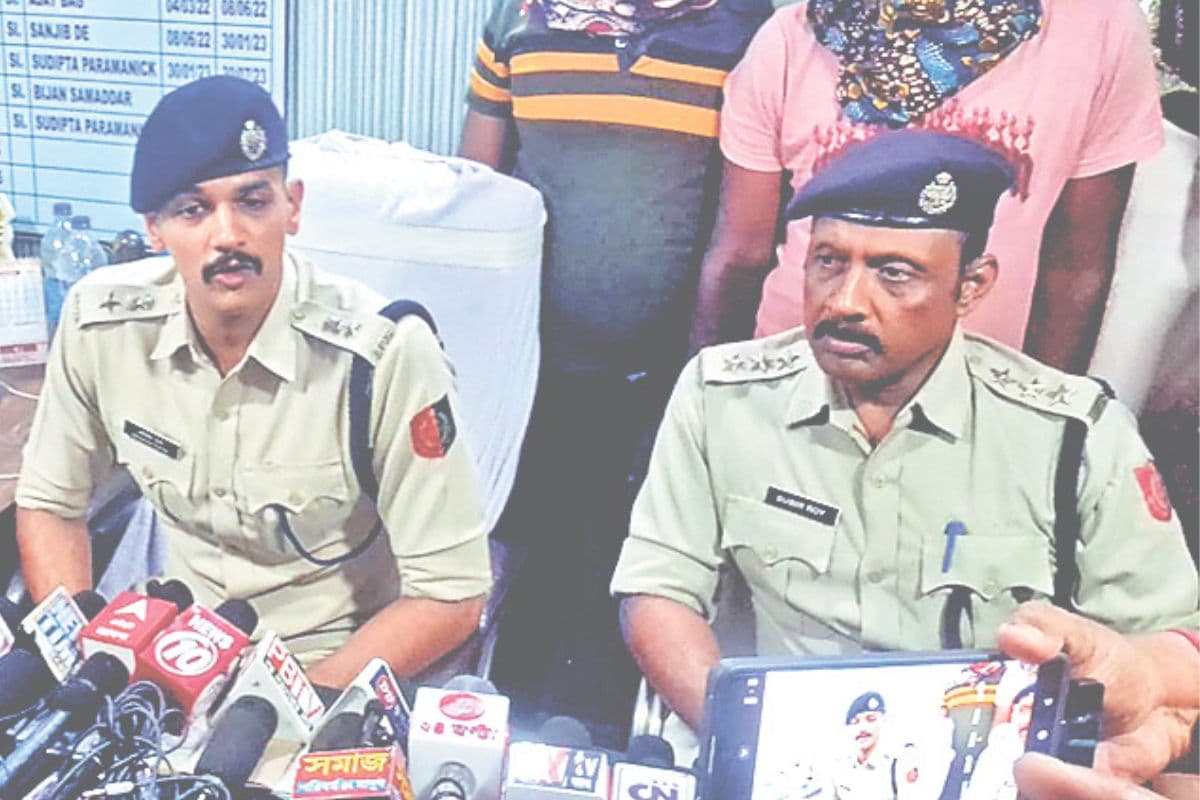 West Bengal Crime: व्यवसायी से एक करोड़ की छिनतई मामले में ASI और दो पुलिसकर्मी समेत छह गिरफ्तार