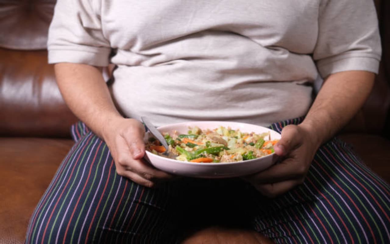 Weight Loss Tips: खाते-खाते कम हो जाएगा आपका वजन, डायटिंग करने की नहीं पड़ेगी जरुरत