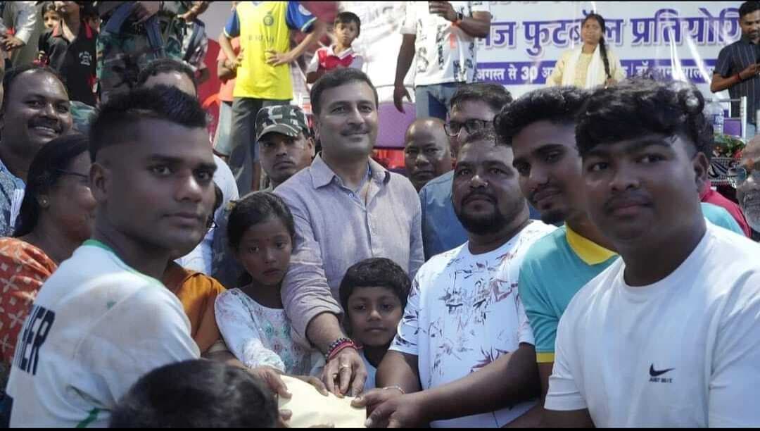 Football: निर्मल ब्रदर्स बना डॉ रामदयाल मुंडा चैलेंज ट्रॉफी का चैंपियन