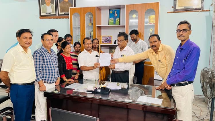 Samastipur News:वेतन भुगतान को नियमित करे सरकार