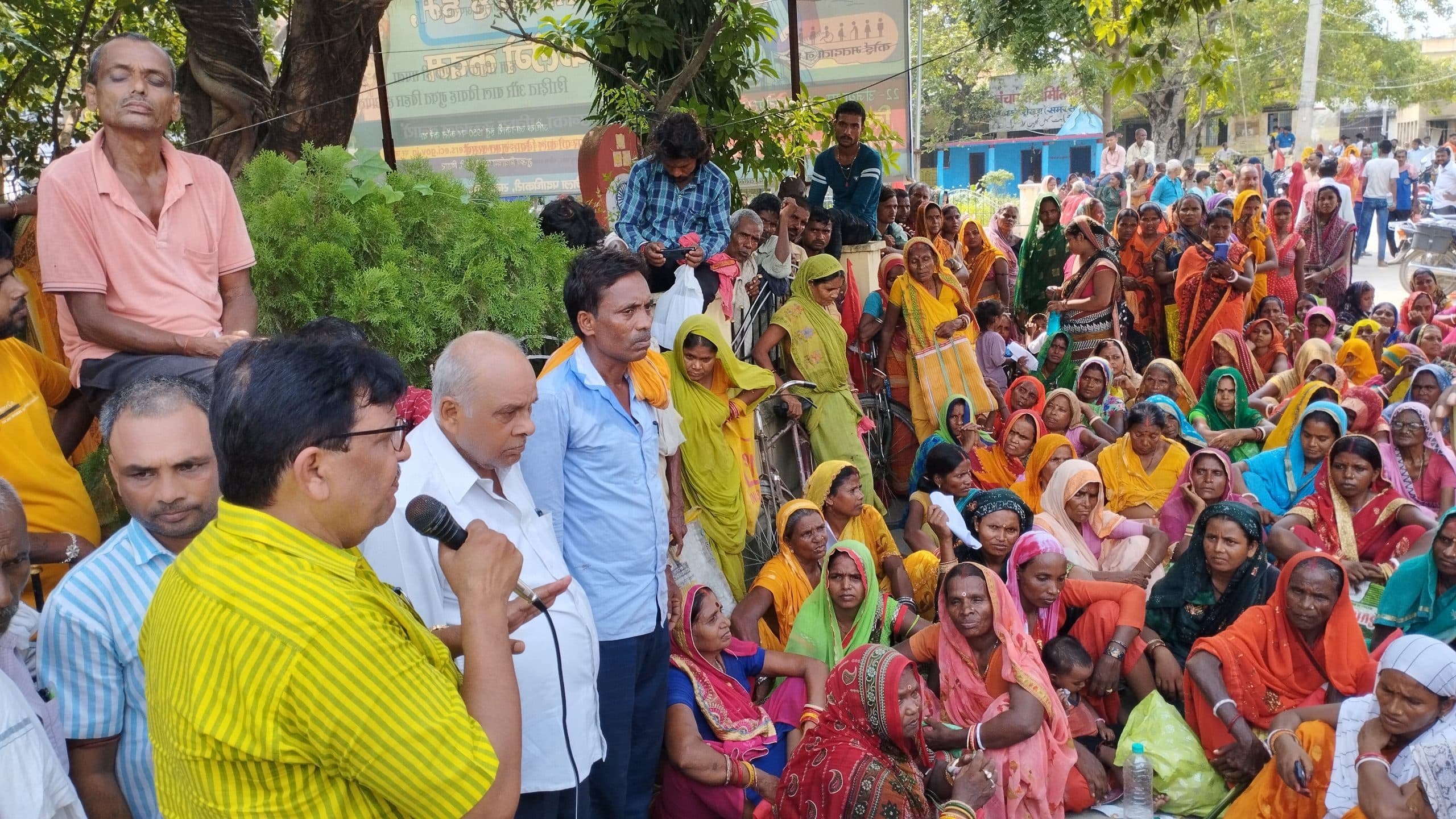 Samastipur News: जन समस्याओं को लेकर सीपीआईएम ने प्रखंड मुख्यालय पर किया आंदोलन