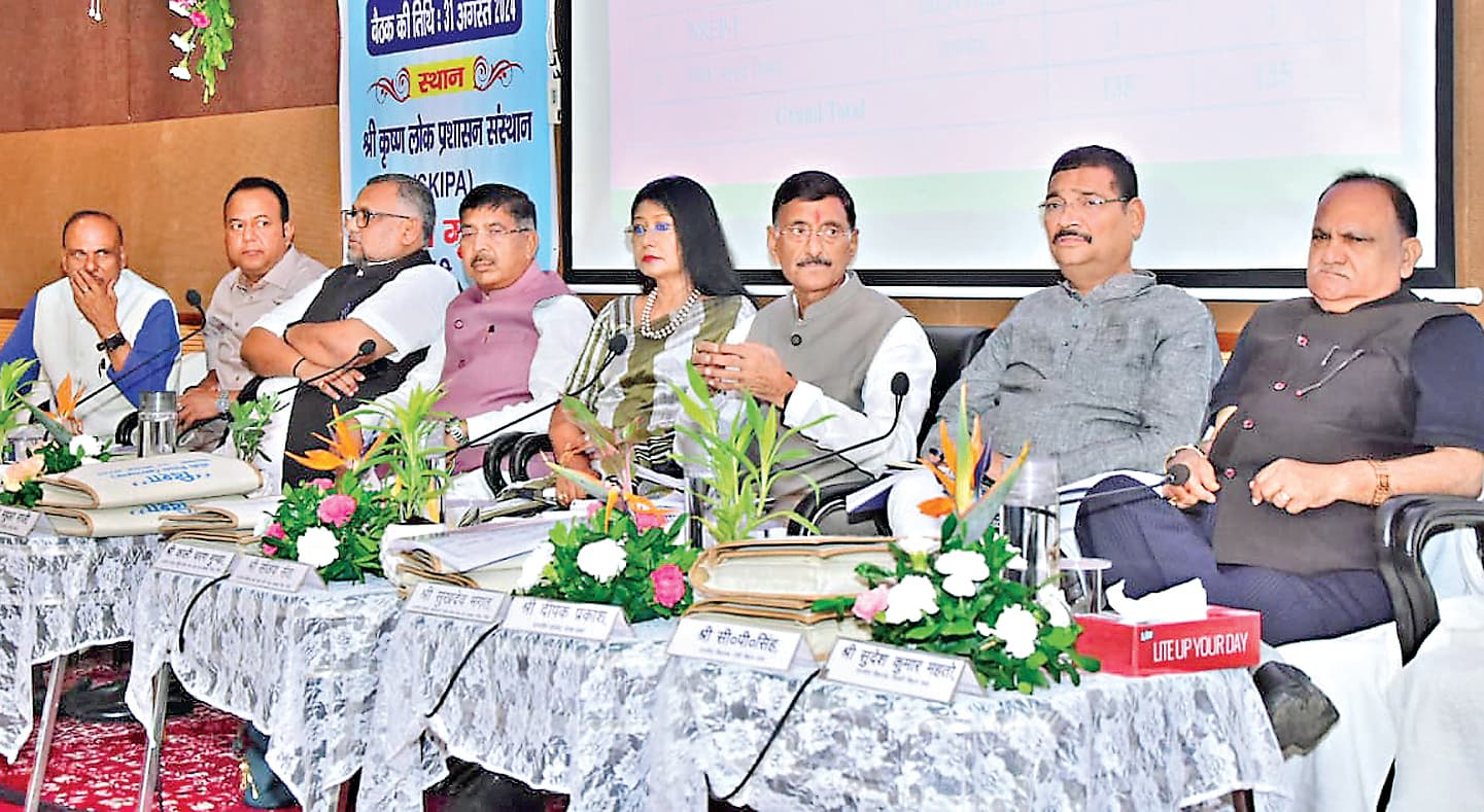 Ranchi news : योजनाओं का बेहतर तरीके से करें क्रियान्वयन : संजय सेठ