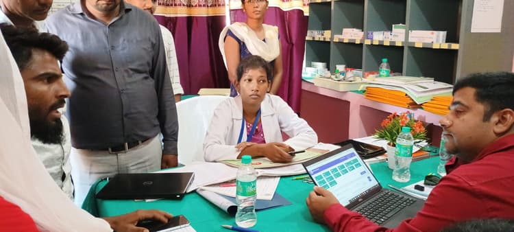 केंद्रीय टीम ने किया आयुष्मान आरोग्य सेंटर का निरीक्षण