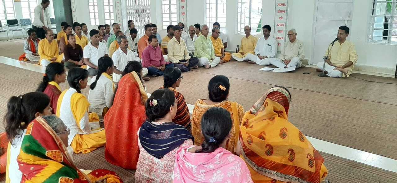 कैसे खुश रहें, यह महत्वपूर्ण बात है -डॉ अरुण